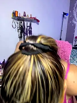 saray gomez22 online show from 18, 10, 2025