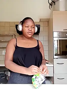 Snapshot of Sexymamibo chatting on 13, 3, 2025 Sexymamibo online show from 13, 3, 2025