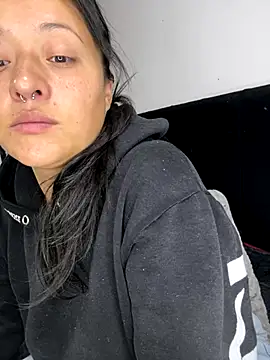 Snapshot of jjulietha95 chatting on 5, 11, 2025 jjulietha95 online show from 5, 11, 2025