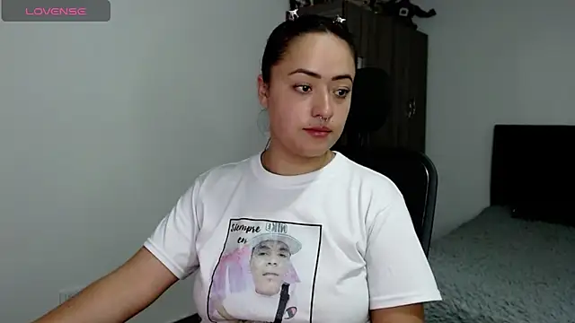 Snapshot of jjulietha95 chatting on 18, 12, 2025 jjulietha95 online show from 18, 12, 2025