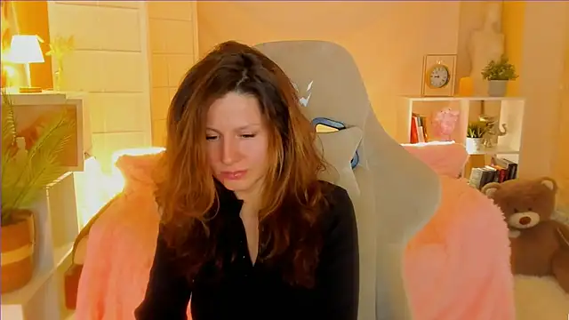 Snapshot of April_o_Nill chatting on 13, 2, 2025 April o Nill online show from 13, 2, 2025