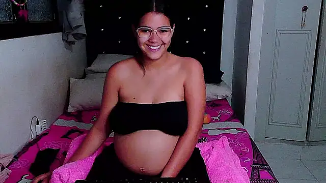 Snapshot of Victoriacarmo chatting on 14, 3, 2025 Victoriacarmo online show from 14, 3, 2025