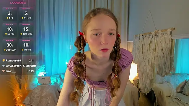  Rose Charming  online show from 3, 3, 2025