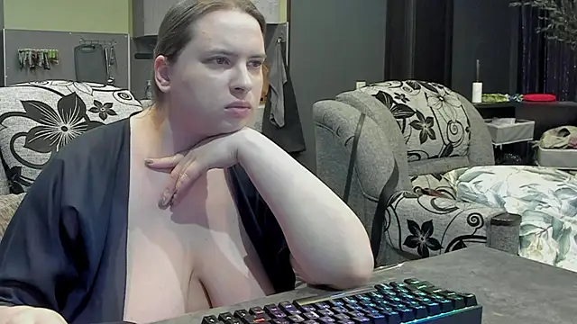 1lindsey1 online show from 5, 2, 2025