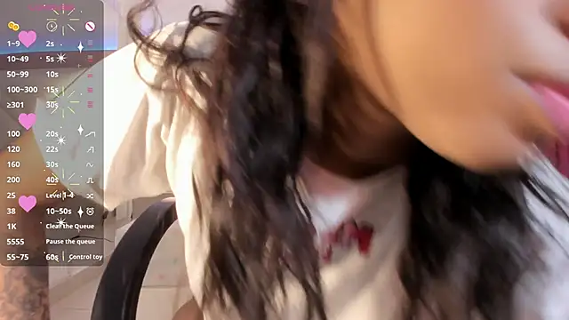 Snapshot of _Shayra_ chatting on 14, 3, 2025 Shayra online show from 14, 3, 2025