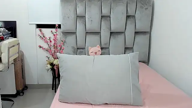 baby-miah online show from 7, 2, 2025