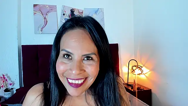 Anthonelaa   online show from 29, 9, 2025