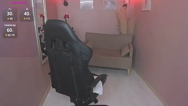 Snapshot of GeorginiaGrimes chatting on 27, 12, 2024 GeorginiaGrimes online show from 27, 12, 2024