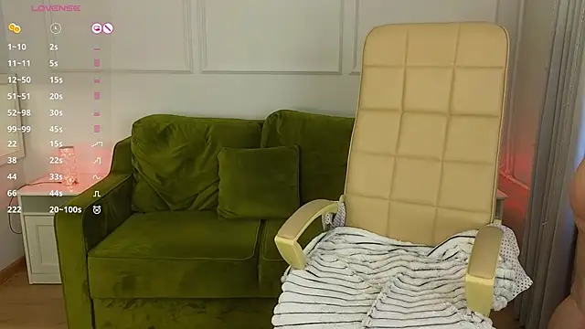 Snapshot of GeorginiaGrimes chatting on 23, 2, 2025 GeorginiaGrimes online show from 23, 2, 2025