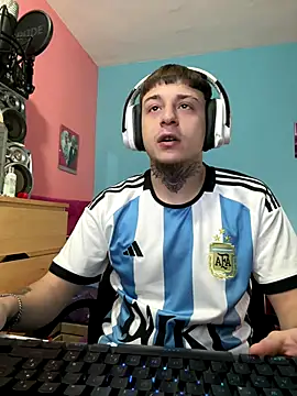 Snapshot of Nenejoven16- chatting on 13, 11, 2025 Nenejoven16- online show from 13, 11, 2025