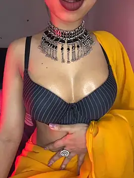 Snapshot of Hot-sexy222 chatting on 18, 10, 2025 Hot-sexy222 online show from 18, 10, 2025