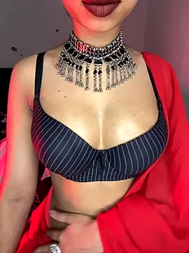 Snapshot of Hot-sexy222 chatting on 1, 11, 2025 Hot-sexy222 online show from 1, 11, 2025