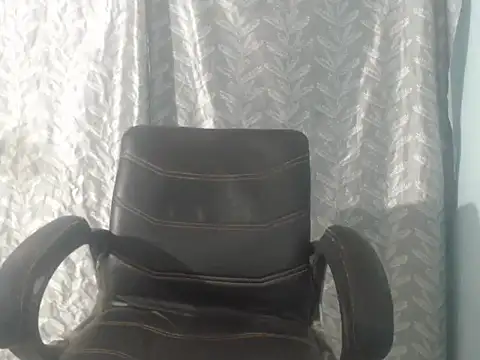 Snapshot of cute-priy chatting on 13, 11, 2025 cute-priy online show from 13, 11, 2025