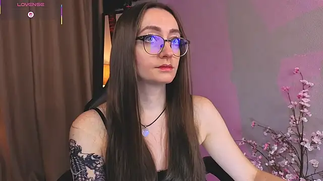 Snapshot of ShiroHeby chatting on 30, 10, 2025 ShiroHeby online show from 30, 10, 2025