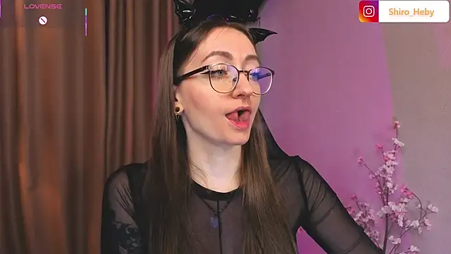 Snapshot of ShiroHeby chatting on 6, 11, 2025 ShiroHeby online show from 6, 11, 2025