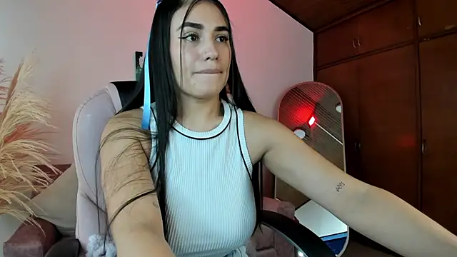 Alheli 16 online show from 9, 11, 2025