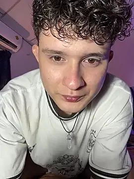 Snapshot of Nathan_Bluee chatting on 27, 10, 2025 Nathan Bluee online show from 27, 10, 2025