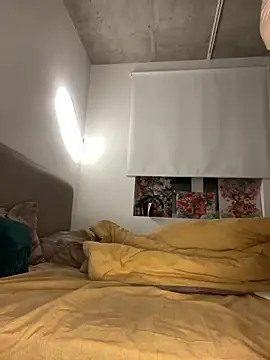 Snapshot of _urbestie_ chatting on 23, 2, 2025 urbestie online show from 23, 2, 2025