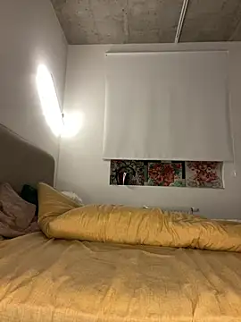 Snapshot of _urbestie_ chatting on 7, 3, 2025 urbestie online show from 7, 3, 2025