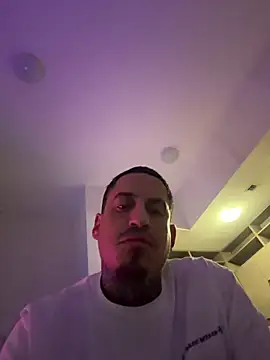 juicyj1311 online show from 28, 3, 2026