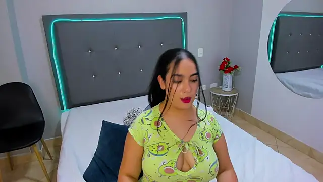 emma lye online show from 4, 12, 2024