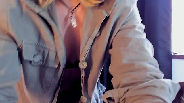 riley colors online show from 18, 2, 2025