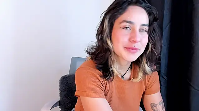 riley colors online show from 10, 3, 2025