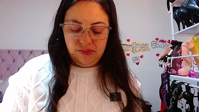 Snapshot of lanaqueen699 chatting on 7, 10, 2025 lanaqueen699 online show from 7, 10, 2025
