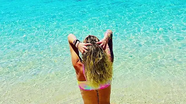 Snapshot of FLakiReve chatting on 11, 12, 2024 FLakiReve online show from 11, 12, 2024