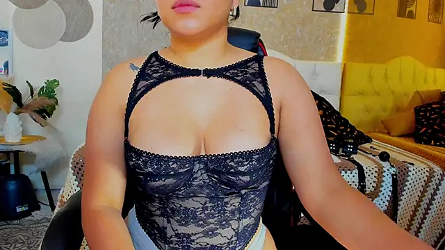 AmorMia online show from 10, 11, 2025