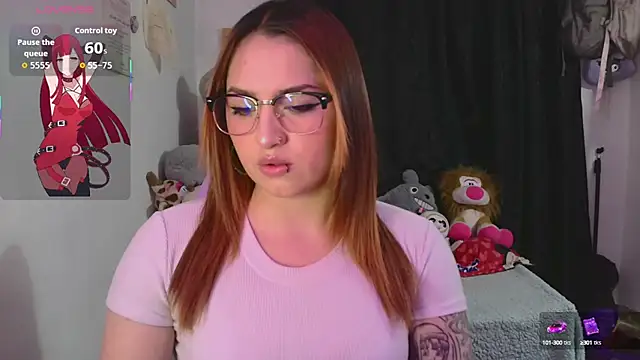 lucycherry   online show from 19, 9, 2025