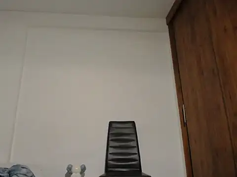 Snapshot of GerardSmitt chatting on 25, 9, 2025 GerardSmitt online show from 25, 9, 2025