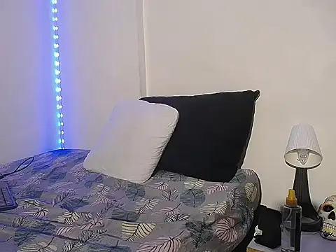 Snapshot of GerardSmitt chatting on 11, 10, 2025 GerardSmitt online show from 11, 10, 2025