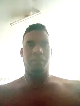 Snapshot of adriel_perez chatting on 16, 2, 2026 adriel perez online show from 16, 2, 2026