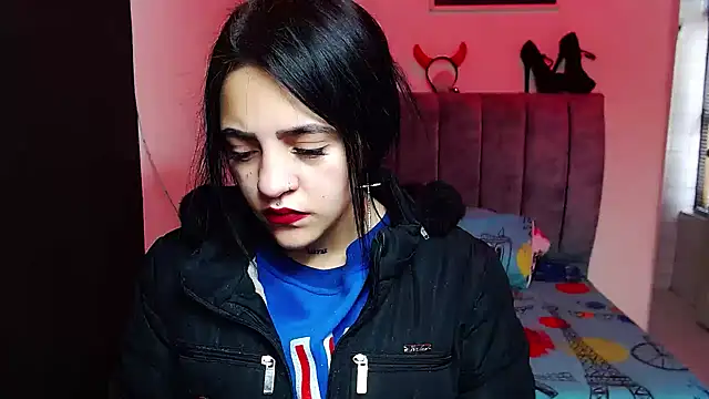 Violettasquirt online show from 8, 10, 2025