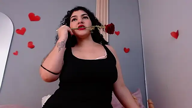 fabiana hot couple online show from 12, 2, 2025