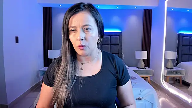 Susann Ross online show from 1, 10, 2025