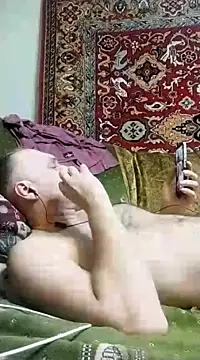 Pineapple04 online show from 18, 1, 2025