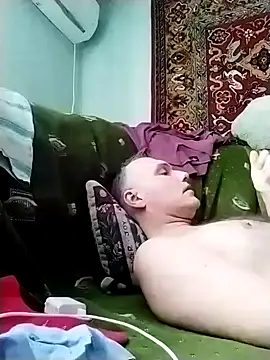 Pineapple04 online show from 15, 2, 2025