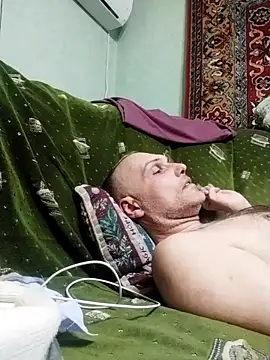 Pineapple04 online show from 18, 3, 2025