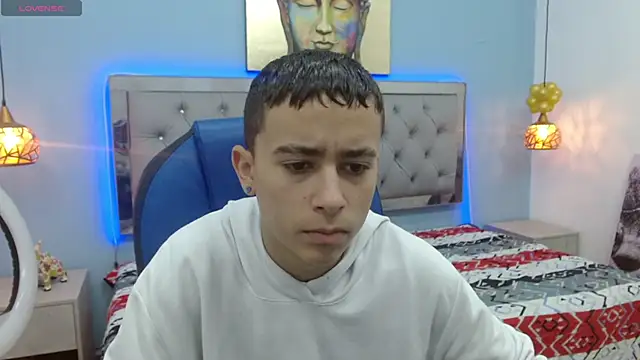 Xavii18 online show from 25, 2, 2025