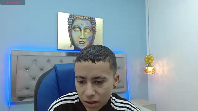 Xavii18 online show from 7, 3, 2025