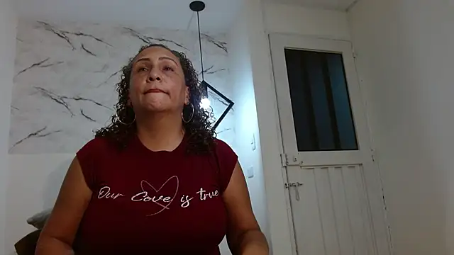 Snapshot of EvaMills1 chatting on 22, 11, 2025 EvaMills1 online show from 22, 11, 2025