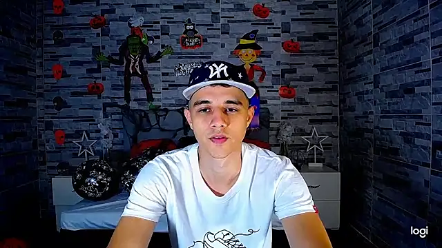 ADAM HOT online show from 9, 10, 2025