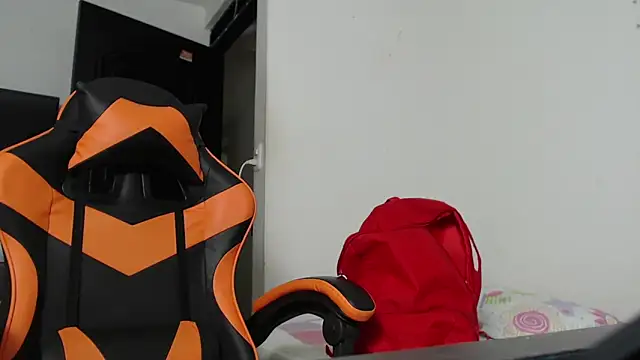 ADAM HOT online show from 18, 12, 2025