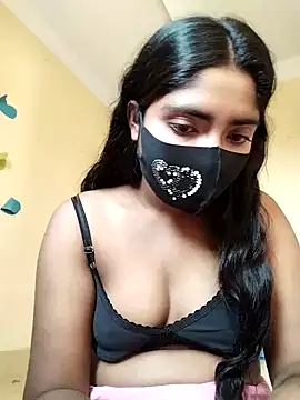 Snapshot of Lina-Rose chatting on 6, 3, 2025 Lina-Rose online show from 6, 3, 2025