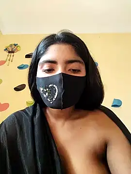 Snapshot of Lina-Rose chatting on 8, 3, 2025 Lina-Rose online show from 8, 3, 2025