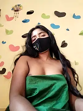 Snapshot of Lina-Rose chatting on 10, 3, 2025 Lina-Rose online show from 10, 3, 2025