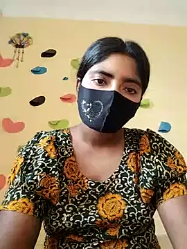 Snapshot of Lina-Rose chatting on 10, 3, 2025 Lina-Rose online show from 10, 3, 2025