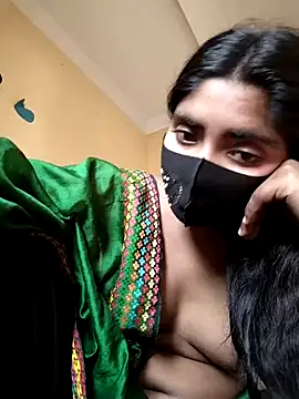 Snapshot of Lina-Rose chatting on 15, 3, 2025 Lina-Rose online show from 15, 3, 2025